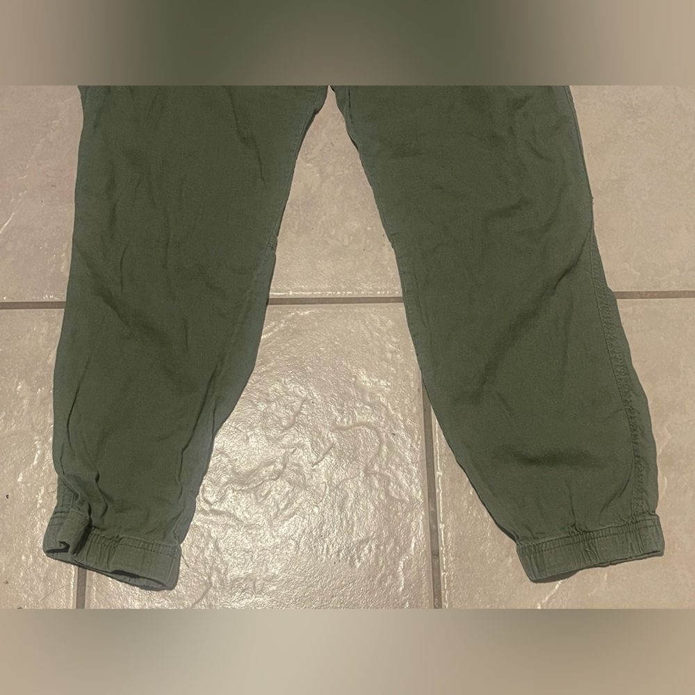 Social Standard‎ Women’s Y2K Olive Green Ankle-Length Jogger Pants Size Medium - Picture 3 of 10